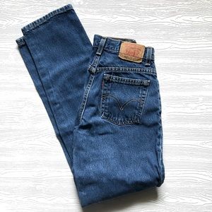 Vintage Levi’s 550 mom jeans relaxed fit | size 6